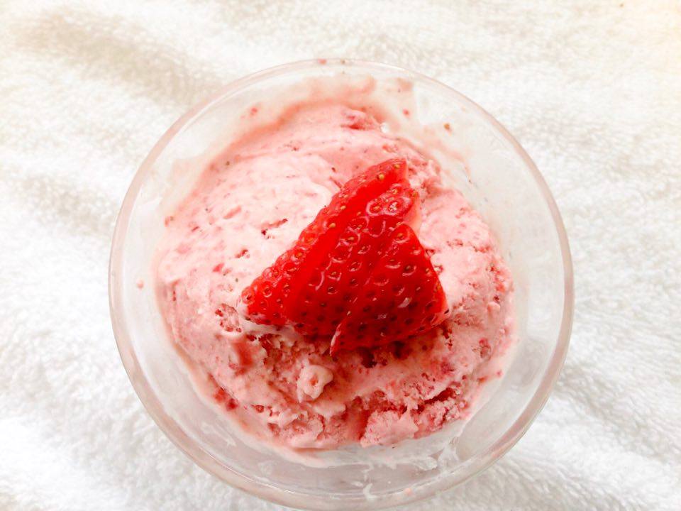 Homemade Strawberry Ice cream