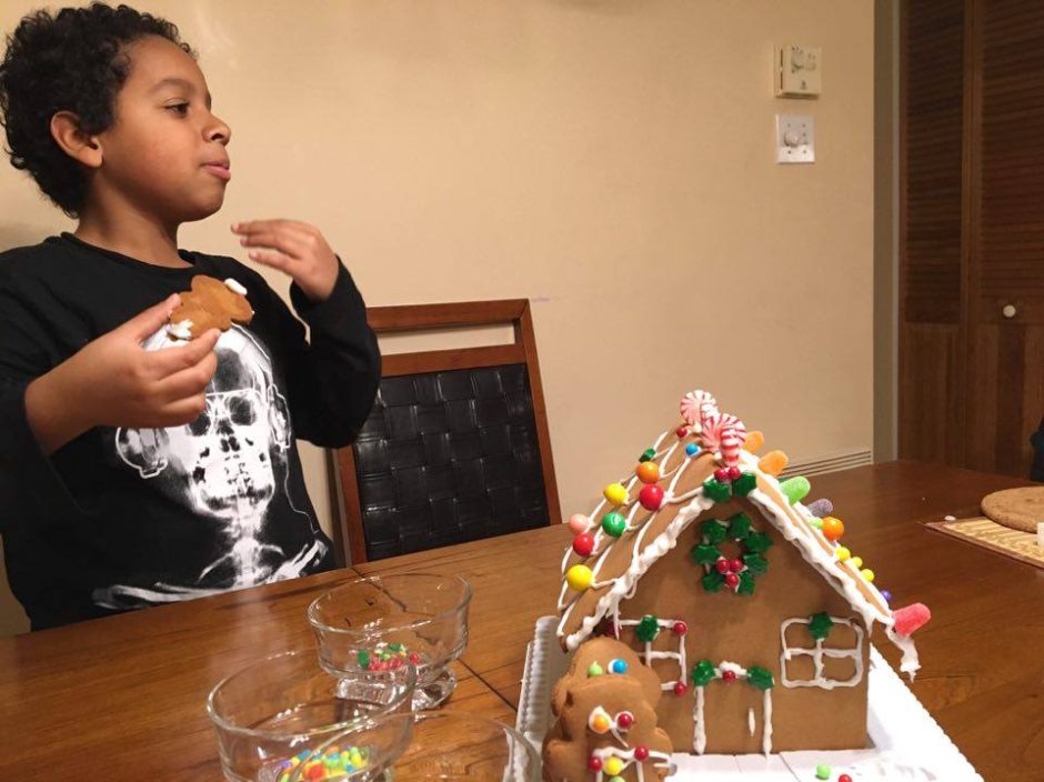 Grateful Sunday: First Gingerbread House With My Family