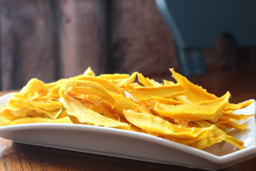 3 Simple tips for making the best dried mango, ever!