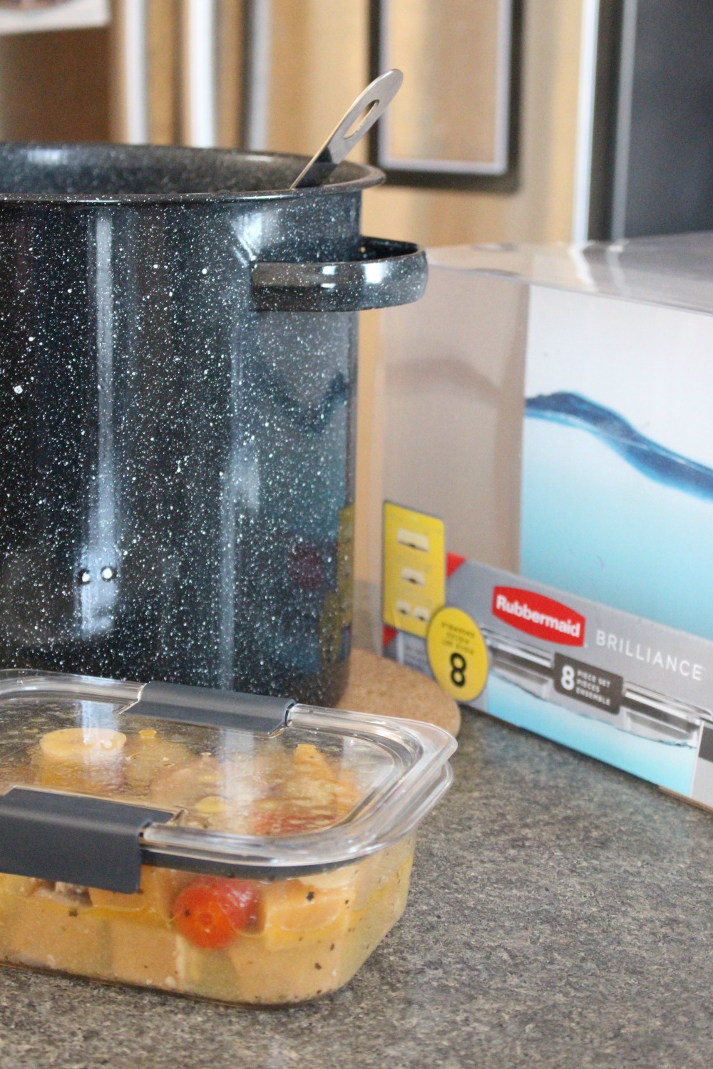 Rubbermaid Brilliance is the clear Thanksgiving meal solution