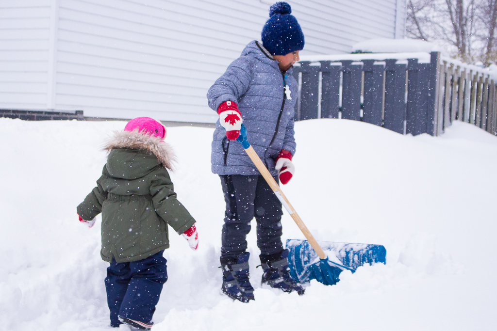 Simple Ways To Beat Cabin Fever | Happy Snack Time With Goldfish Crackers