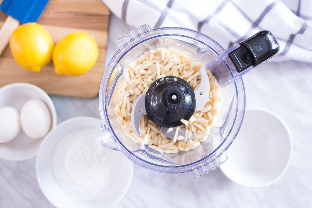 Simple Homemade Lemon Macarons Recipe