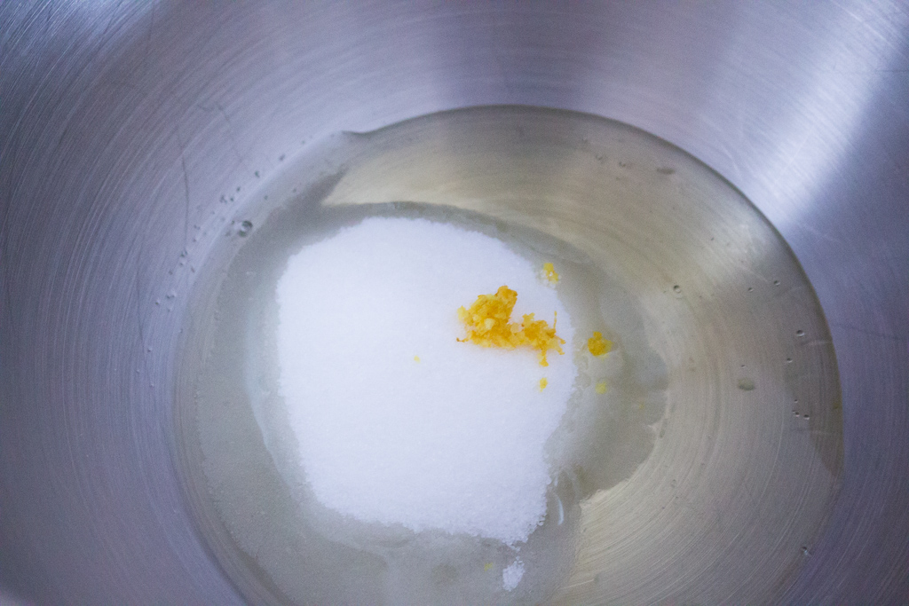 Simple Homemade Lemon Macarons Recipe