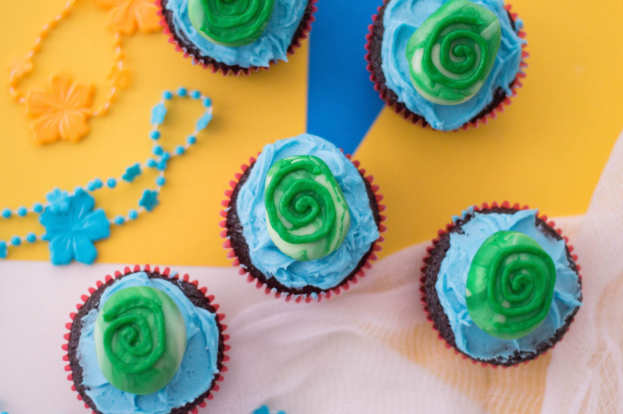 Super Easy Moana Inspired Cupcakes Super Easy Moana Inspired Cupcakes