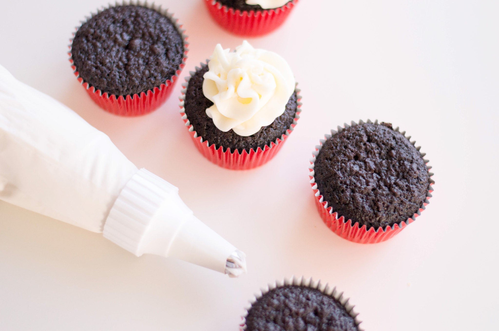 Delicious Back-To-School Chocolate Cupcakes