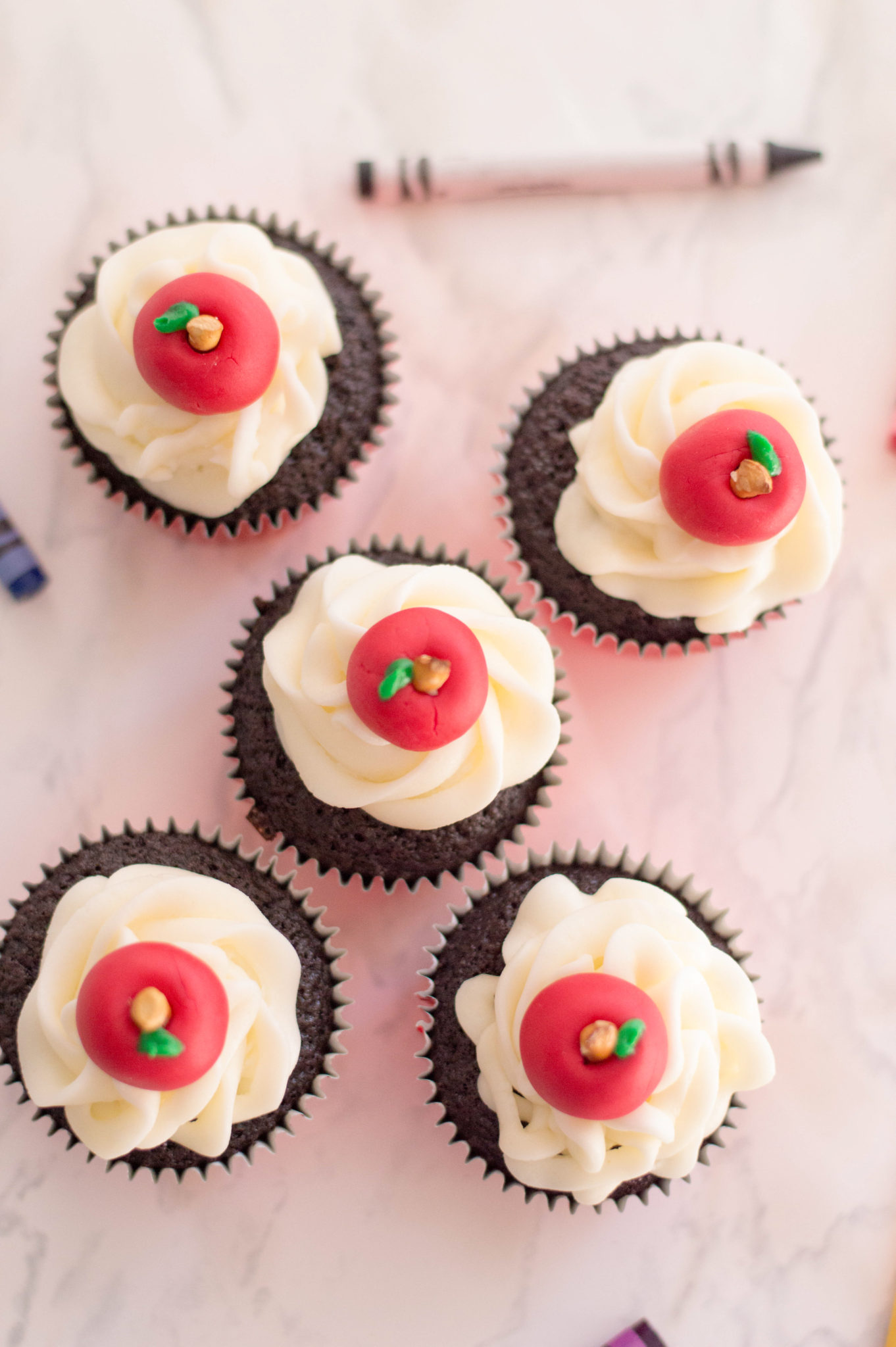 Delicious Back-To-School Chocolate Cupcakes