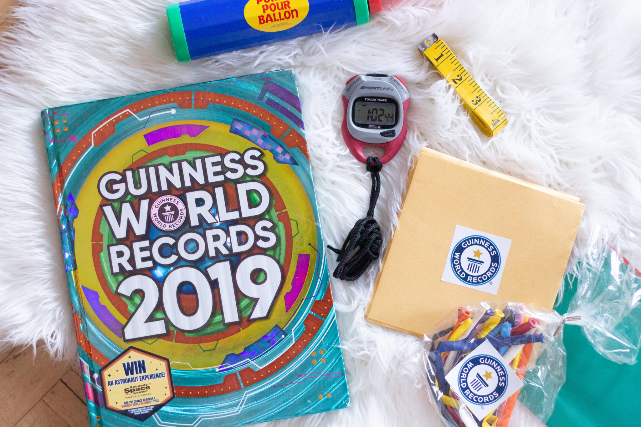 2019 Guinness World Records: Fastest Balloon Blower?