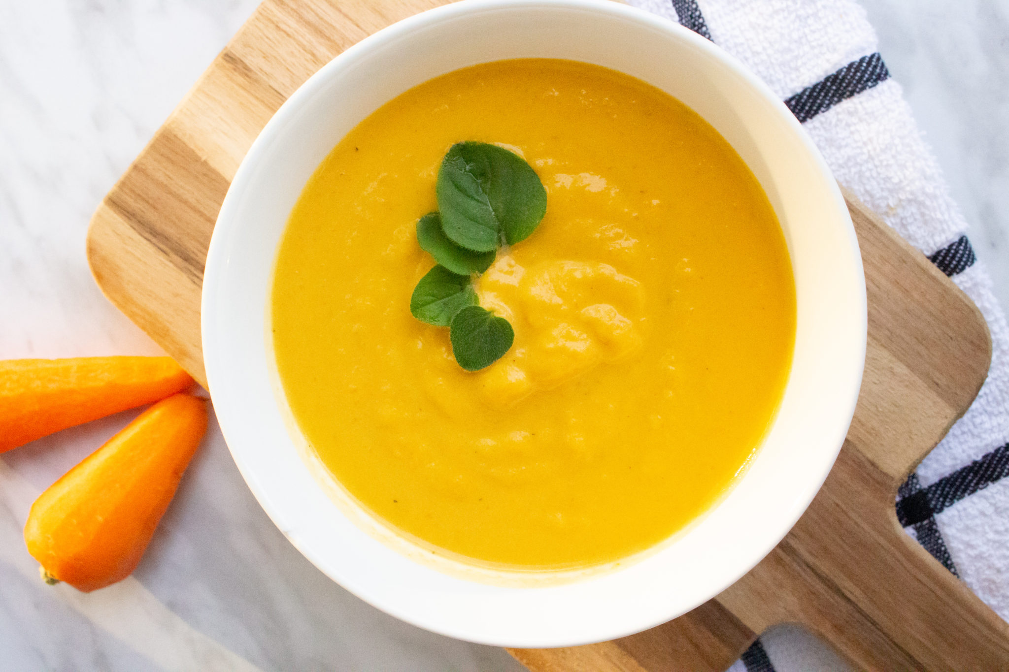 Easy Creamy Carrot Soup Recipe