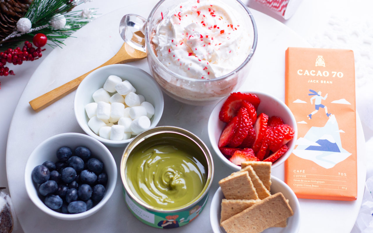 5 Must-Haves For The Ultimate Chocolate Fondue Party