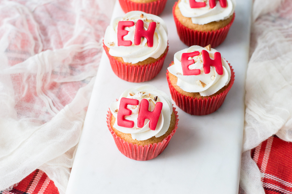 Super Tasty Maple Eh Cupcakes Recipe