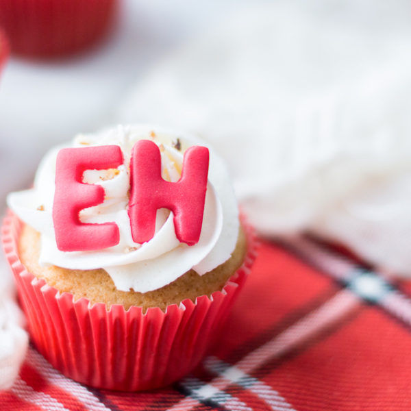 Super Tasty Maple Eh Cupcakes Recipe!