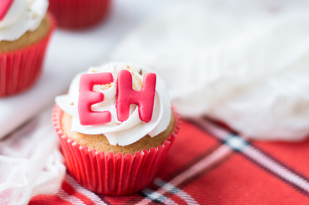 Super Tasty Maple Eh Cupcakes Recipe