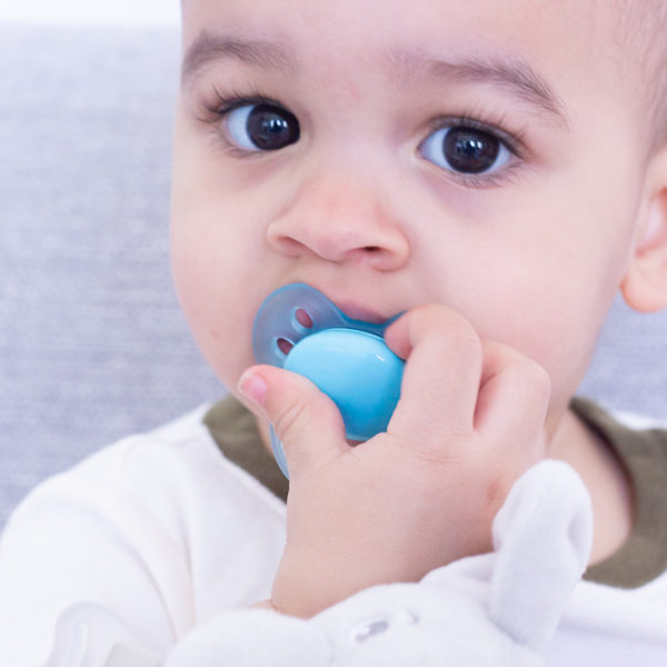 Benefits of Using Soothers | Philips Avent Soothie snuggle