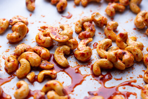 Spicy Roasted Cashews