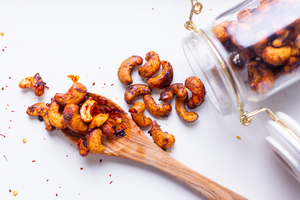 Spicy Roasted Cashews