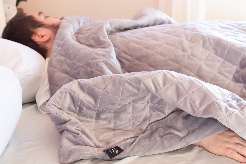 3 Tips on How to Sleep Better | Gravid Weighted Blanket Review