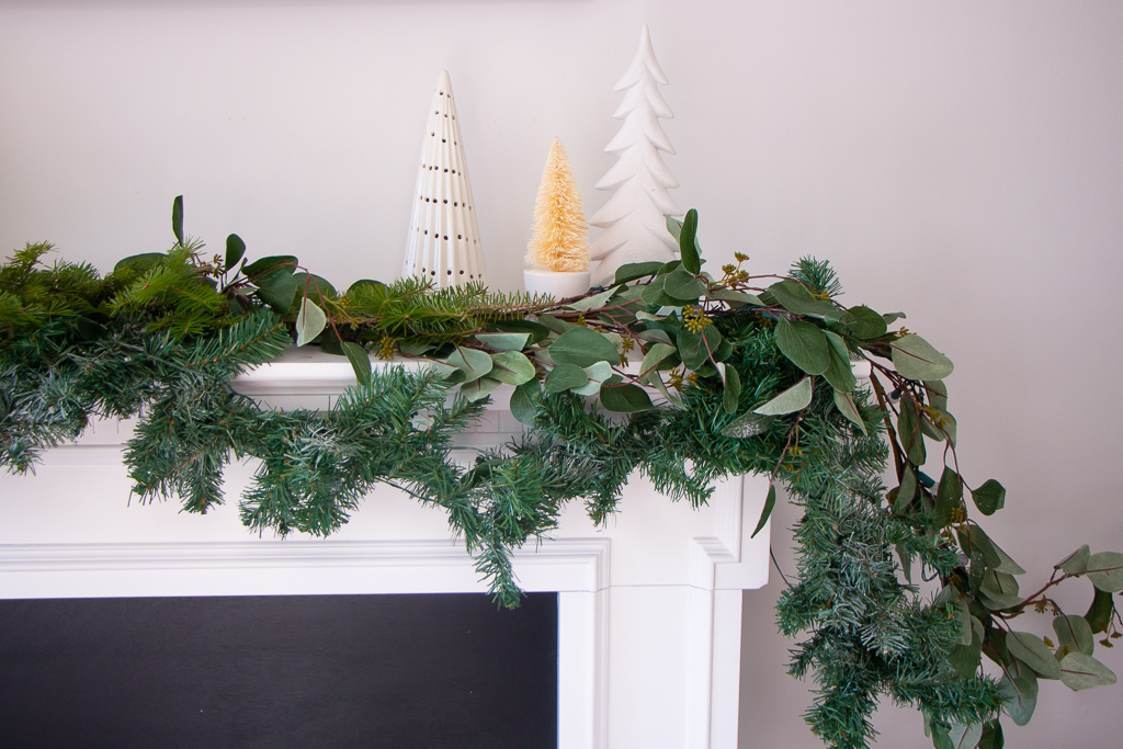 Neutral Christmas Decor Ideas