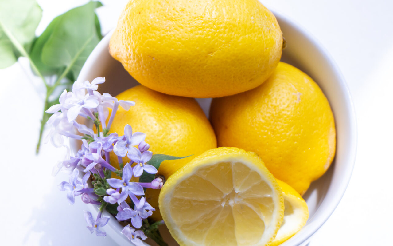 Refreshing Fizzy Lilac Lemonade Recipe