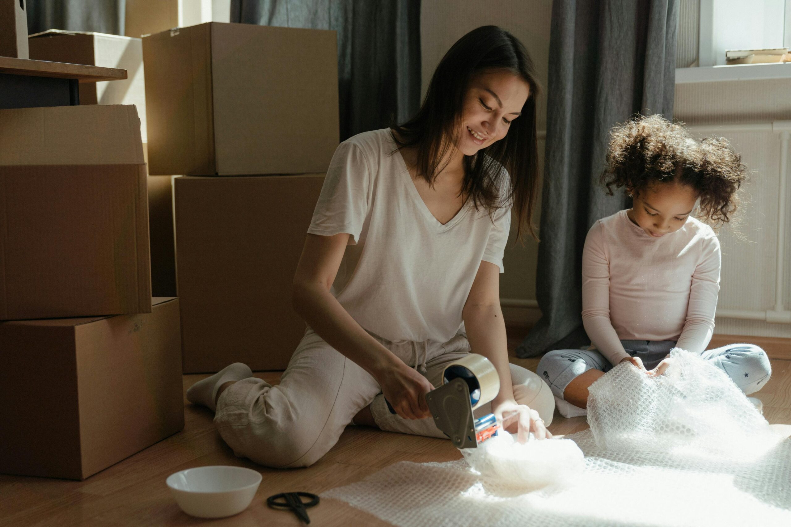 The Ultimate Guide to Packing and Moving Homes Efficiently